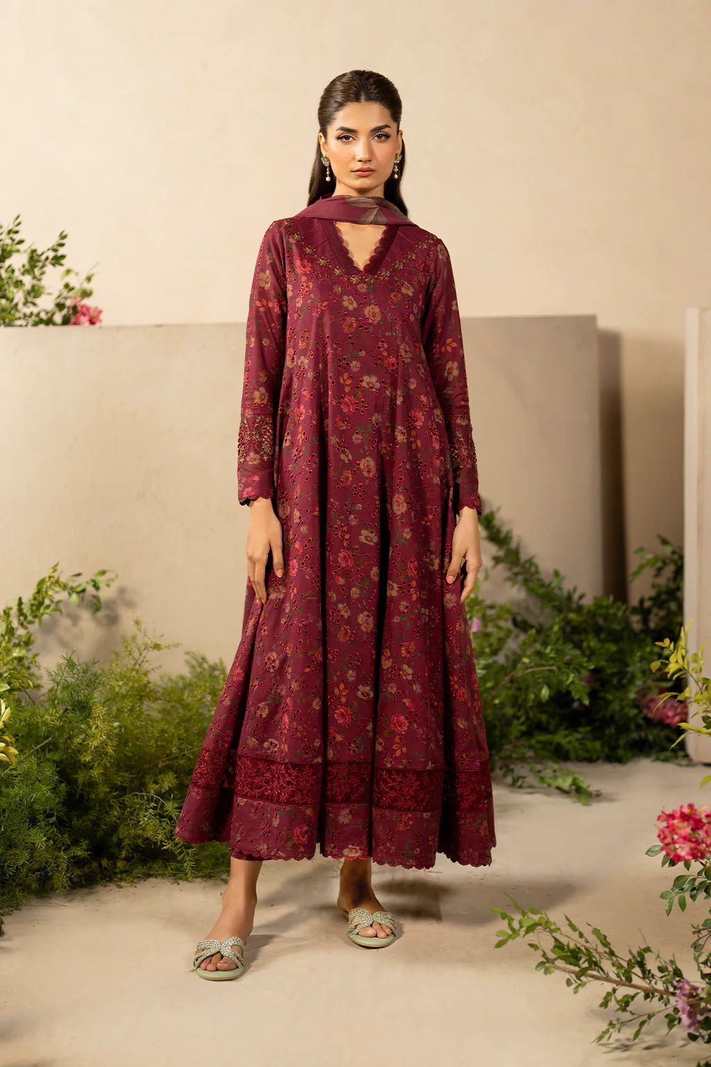 Iznik Dhank MOST DEMANDING EDITION 03PCS UNSTITCHED SUIT